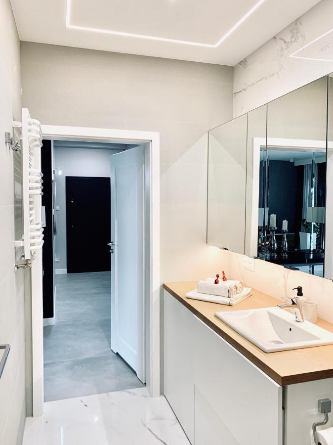 ורשה Zlota Luxury Apartments מראה חיצוני תמונה