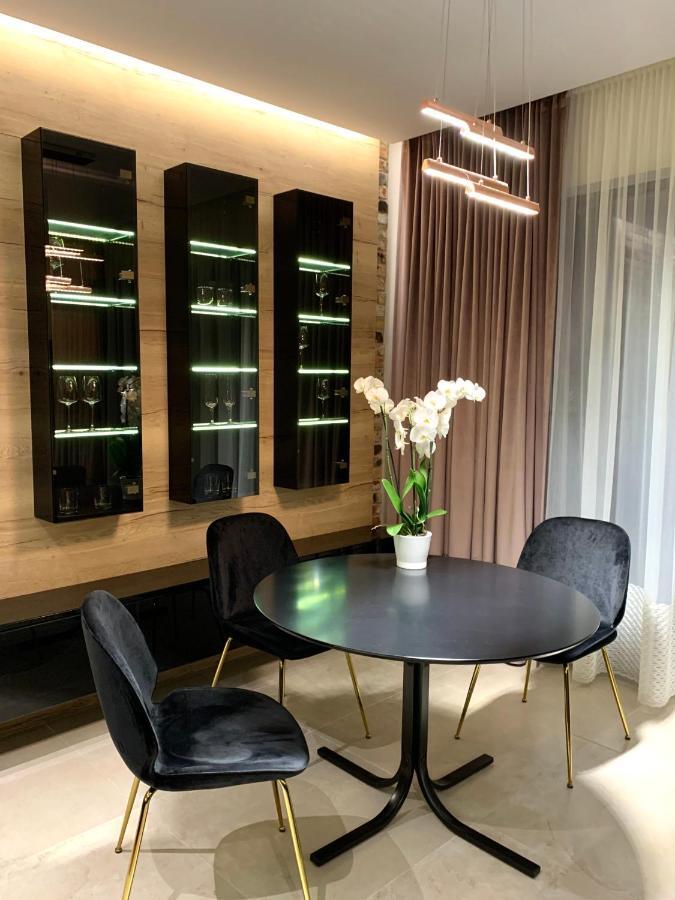 ורשה Zlota Luxury Apartments מראה חיצוני תמונה