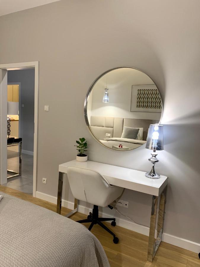 ורשה Zlota Luxury Apartments מראה חיצוני תמונה